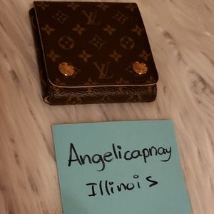 ❤❤SOLD❤❤*Monogram ear Ring Holder Case*